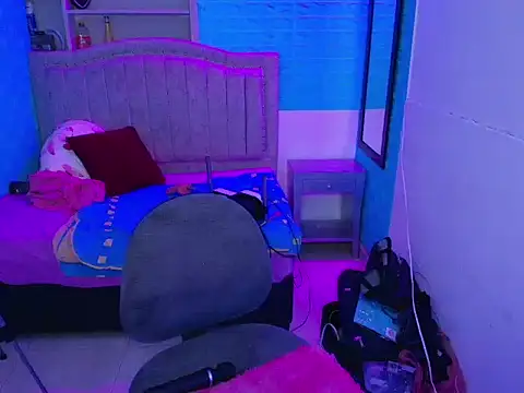 Daylin_1 live cam on StripChat