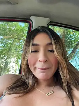 jenn_fit live cam on StripChat