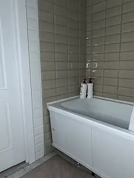 Elle_Milfa