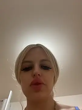 Steffi_Snowbunny's room