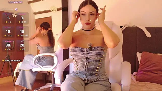Lia_Tinez