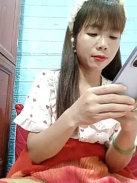 AmyLinee01 live cam on StripChat
