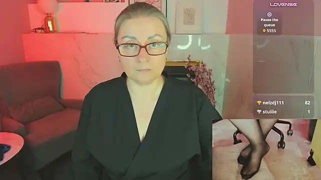 Alexandra_Kind