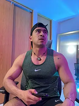 chris_clarck (M young) - Take off my tshirt🥵😏🔥
