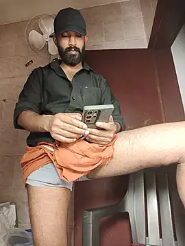 MalluBeard live cam on StripChat