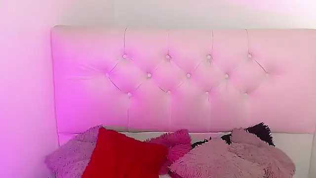 x_isabella_x live sex cam