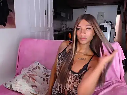 samy_doll live cam on StripChat