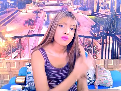 IndianPretty14u2Luv live cam on StripChat