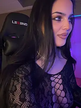 Live-Webcam-Show mit LunnaVey - Interaktive Lovense-Toys verfügbar