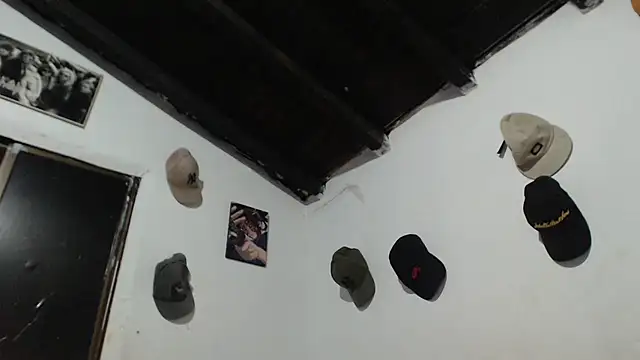 sk8-sir live cam on StripChat