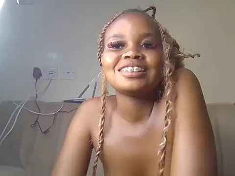 pretty-bustybunny