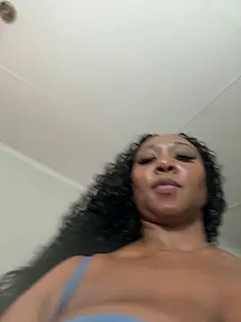 Bootyliciouse21X