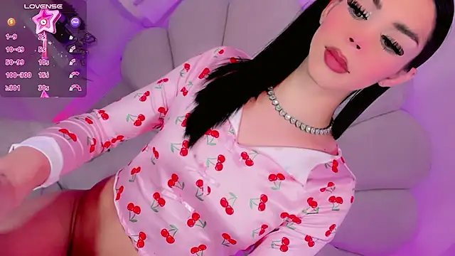Kisses_Sophia
