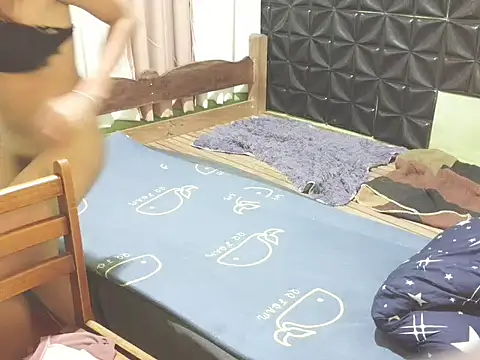 teentransluna live sex cam