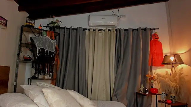 amber_maxwell webcam