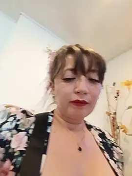 tata_sanz_ Live Webcam on Stripchat
