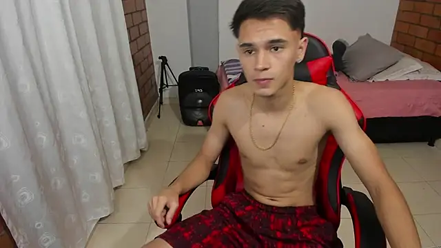 aron_boyy (M twink) - PINCH NIPPLES