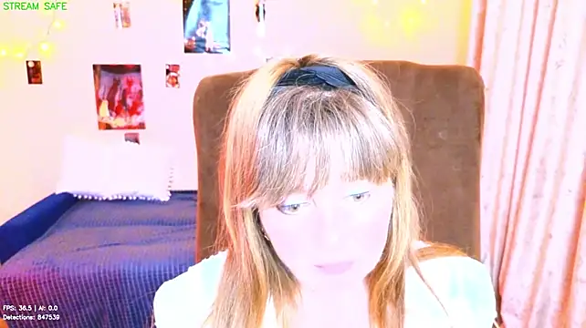 Melania_Cook