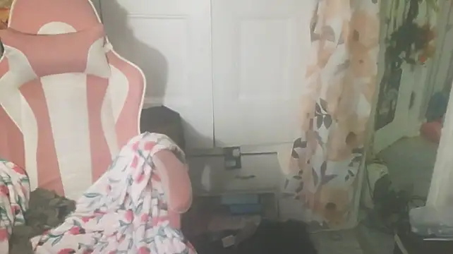 nastydianastrips webcam