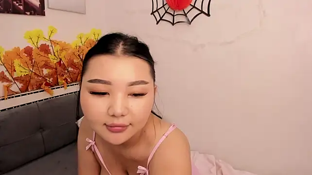 sweetsohee (F teen) - 5 min lovense control for last tipper