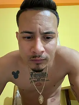 cubanito97 (M young) - Descubre mi lado más sexy