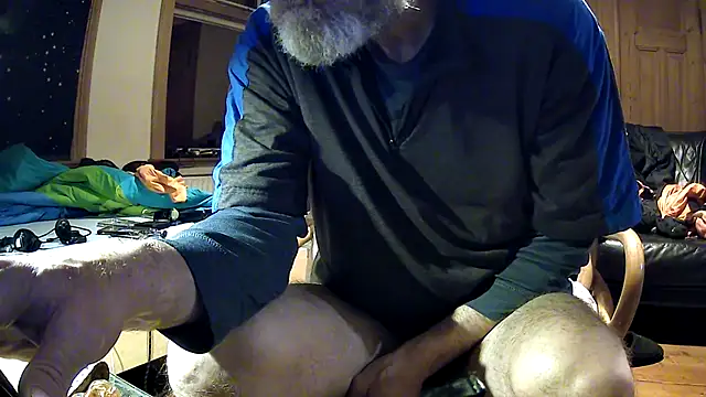 GingerBeardedLynx webcam