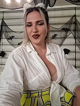 LaylaBlakes live cam on StripChat