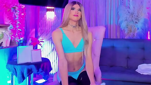 Queens_Wonders_Blonders
