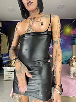 Nella_Dolls live cam on StripChat