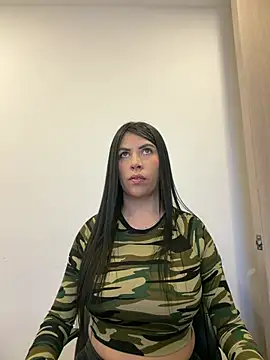 Alanna_atm_ live cam on StripChat