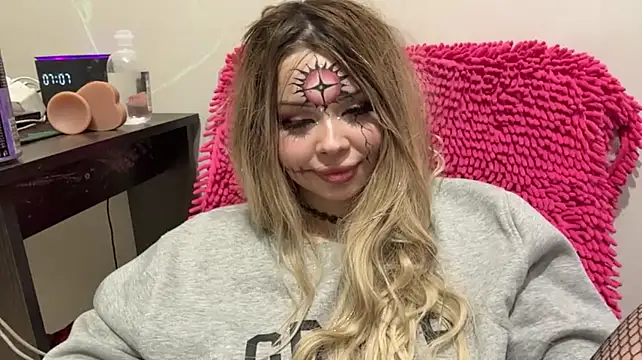 miafruit live cam on StripChat