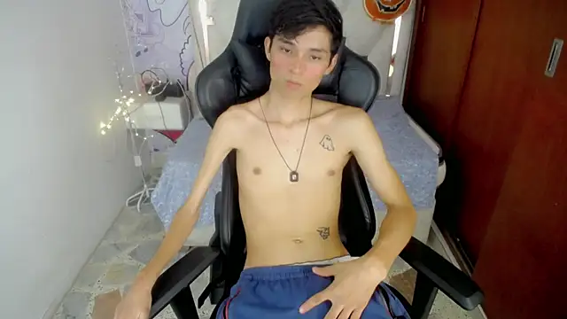 Westboyy_ live cam on StripChat