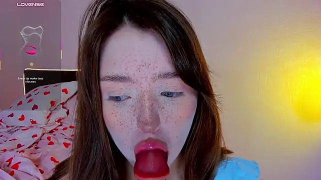 lexxxxxxi webcam