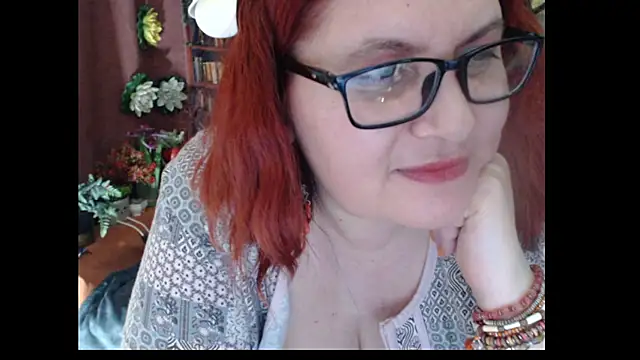 PlayfullMature interactive webcam chat