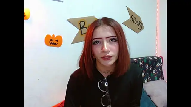 Victoria-Moon private cam to cam show