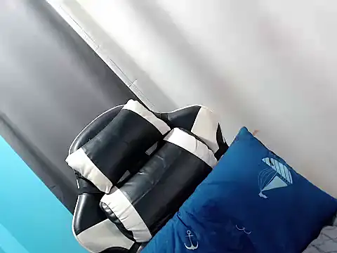 cutie__angel (T teen) - MAKE ME CUM AND BE MY KING