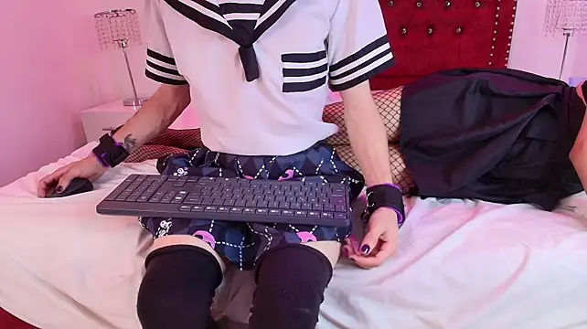 moonvelvetduo (Ask my age) - spank his ass 5