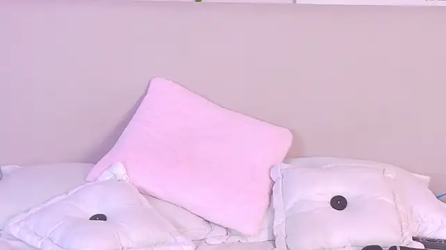 KyttiSweet one on one cam chat