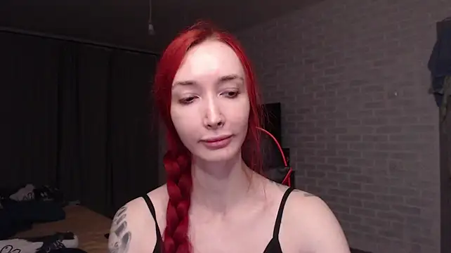 Roxy_Silver deepthroat blowjob cam
