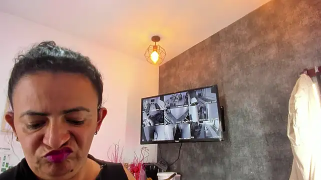 Natasha_Fox_Bms