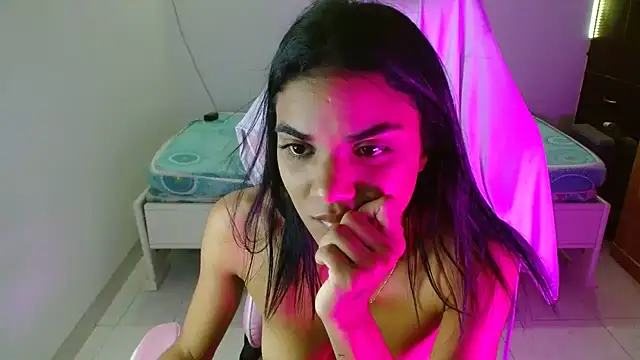 Raya_velvet