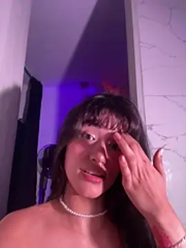 Rouse_Monroe live cam on StripChat