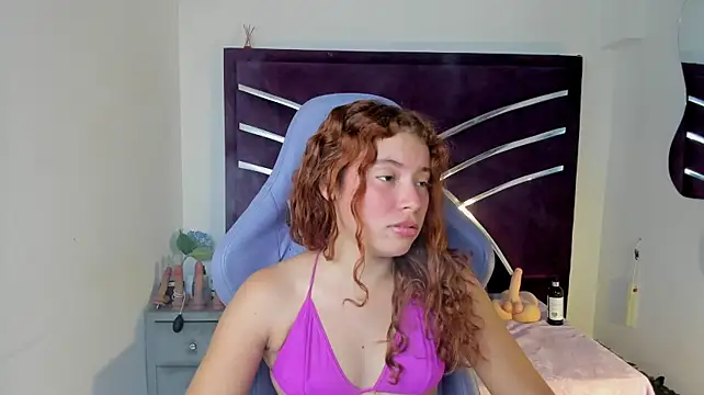 Ateneahtx live cam on StripChat