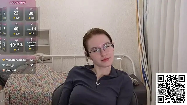 PliantMissus live cam on StripChat