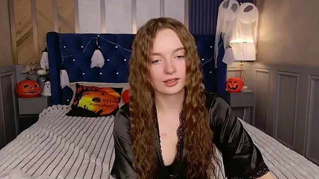 LilyMoores live cam on StripChat