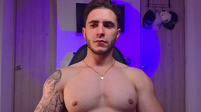 Latino_stud4u