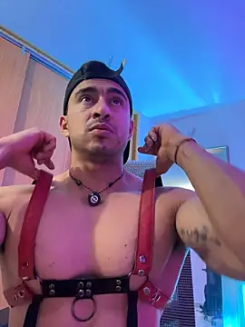 chris_clarck (M young) - play with my buttocks🍑🍑🍑🔥🥵