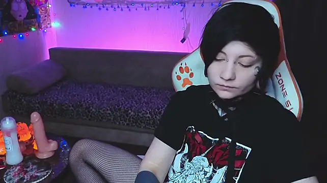 acid_trip1l live cam on StripChat