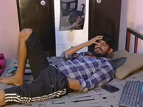 Yuvi_hot