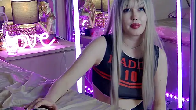 ZenaidaBelmont webcam